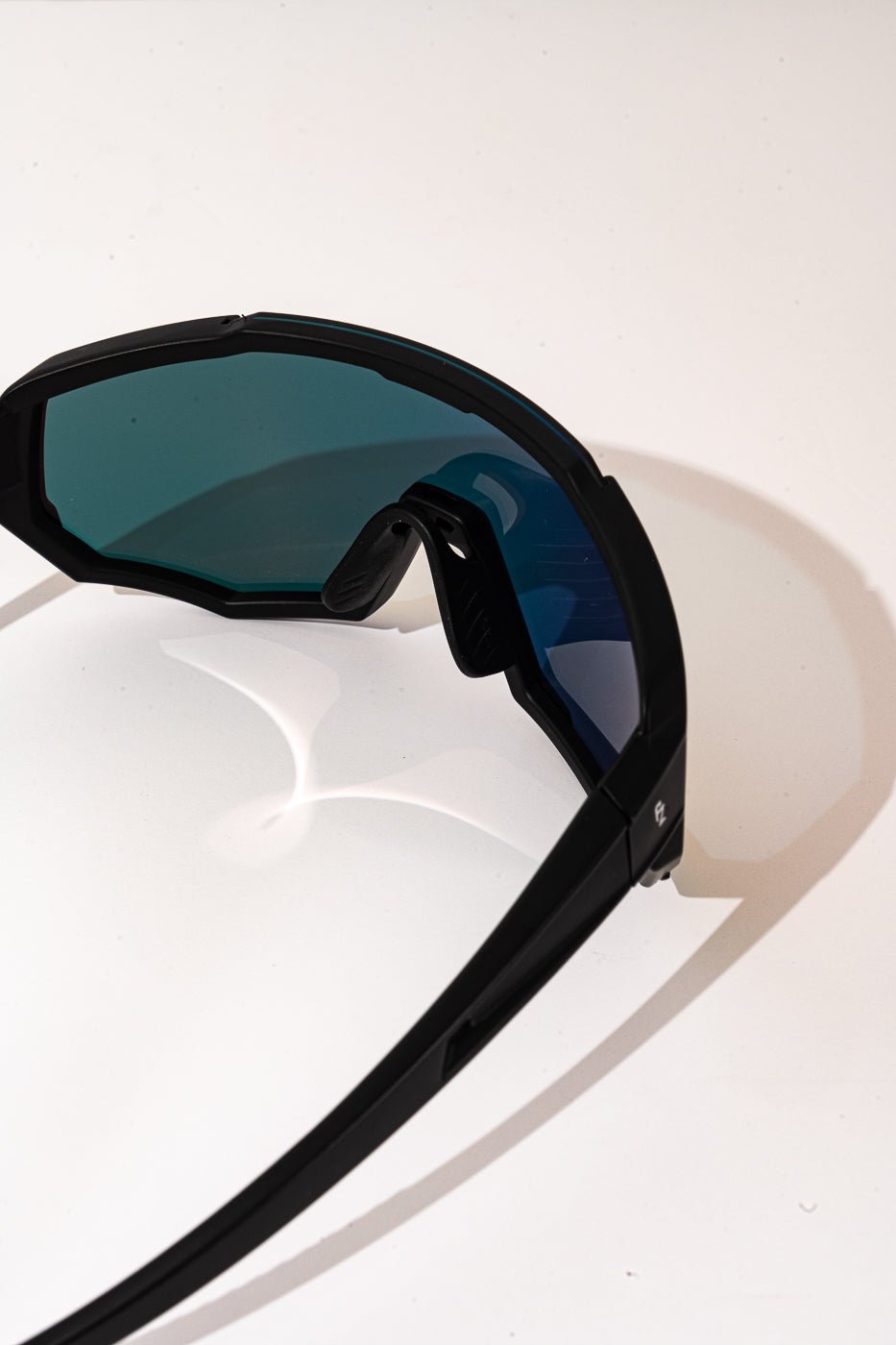 Velo - Black/Red - Forza Optics